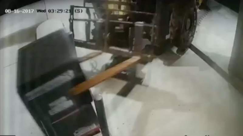 Thieves make ATM withdrawal using a forklift